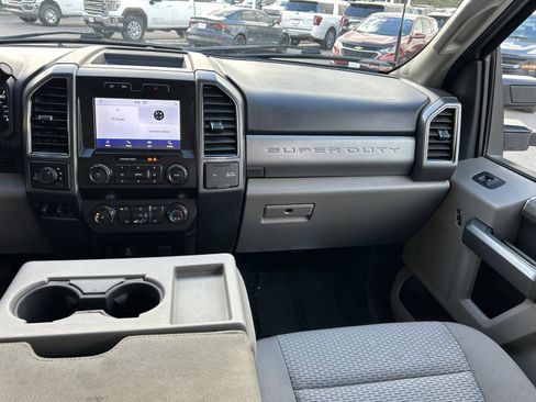 Used 2022 Ford F250 XLT w/ XLT Value Package image 19
