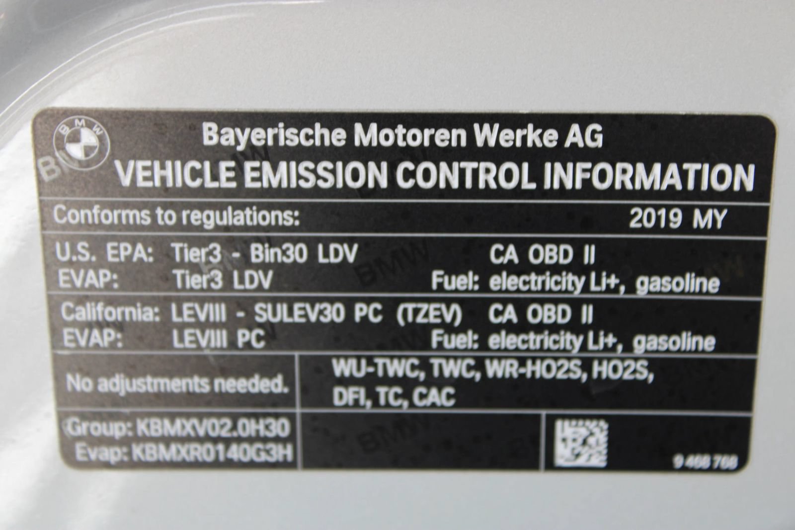 Used 2019 BMW 530e w/ Premium Package RWD image 23