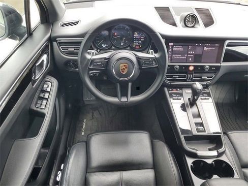 Used 2024 Porsche Macan w/ Premium Plus Package image 36
