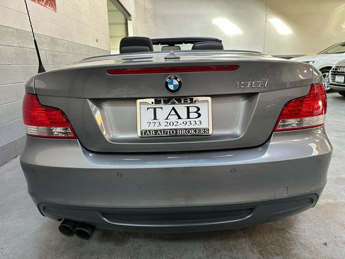 Used 2011 BMW 135i Convertible image 4