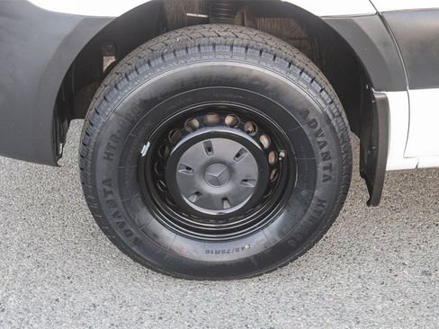 Used 2020 Mercedes-Benz Sprinter 2500 image 11