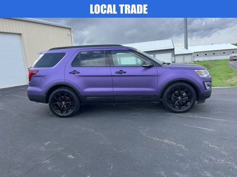 Used 2017 Ford Explorer Sport w/ Equipment Group 401A AWD/4WD image 3