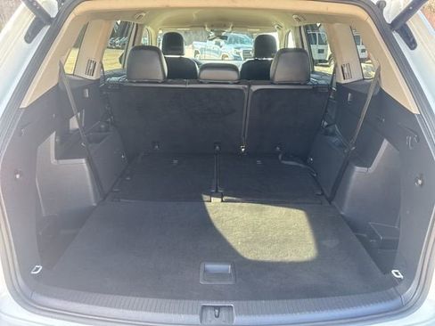 Used 2024 Volkswagen Atlas SE AWD/4WD image 31