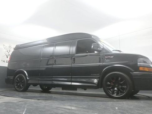 Used 2025 Chevrolet Express 2500 Extended w/ Driver Convenience Package RWD image 2