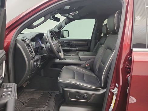 Used 2025 RAM 1500 Limited w/ Body Color Bumper Group image 5