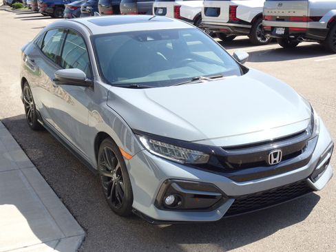Used 2021 Honda Civic Sport Touring image 9