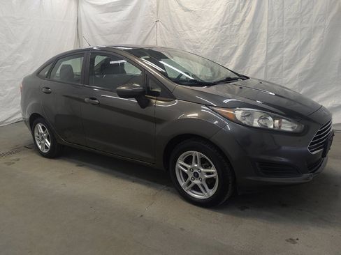 Used 2019 Ford Fiesta SE image 11