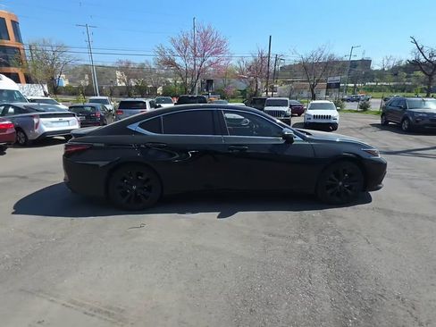 Used 2024 Lexus ES 350 F Sport w/ Accessory Package (Z2) image 3