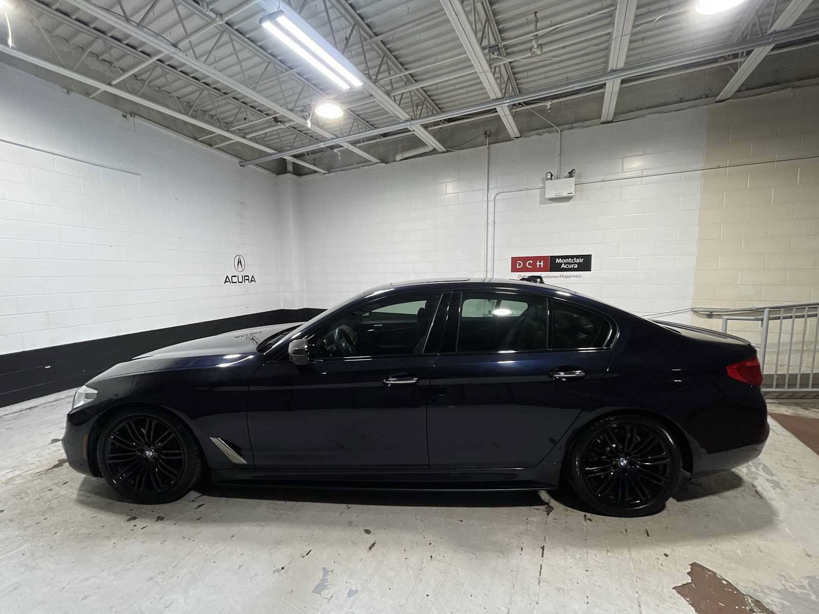 Used 2018 BMW M550i xDrive AWD/4WD image 3