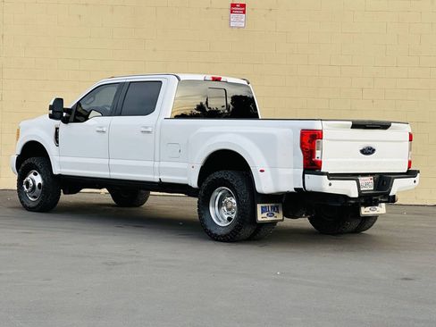 Used 2017 Ford F350 Lariat AWD/4WD image 8