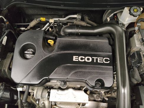 Used 2018 Chevrolet Equinox LS FWD image 30