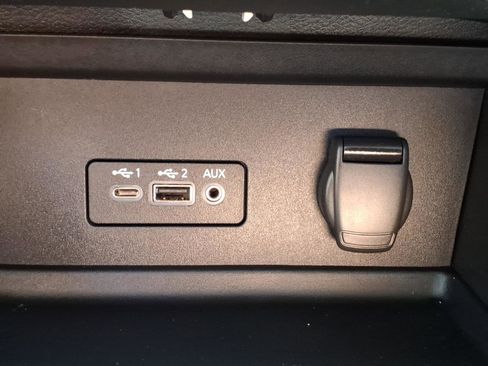 Used 2020 Nissan Sentra SV FWD image 16