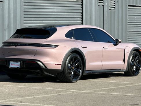 Certified 2022 Porsche Taycan 4 Cross Turismo image 8