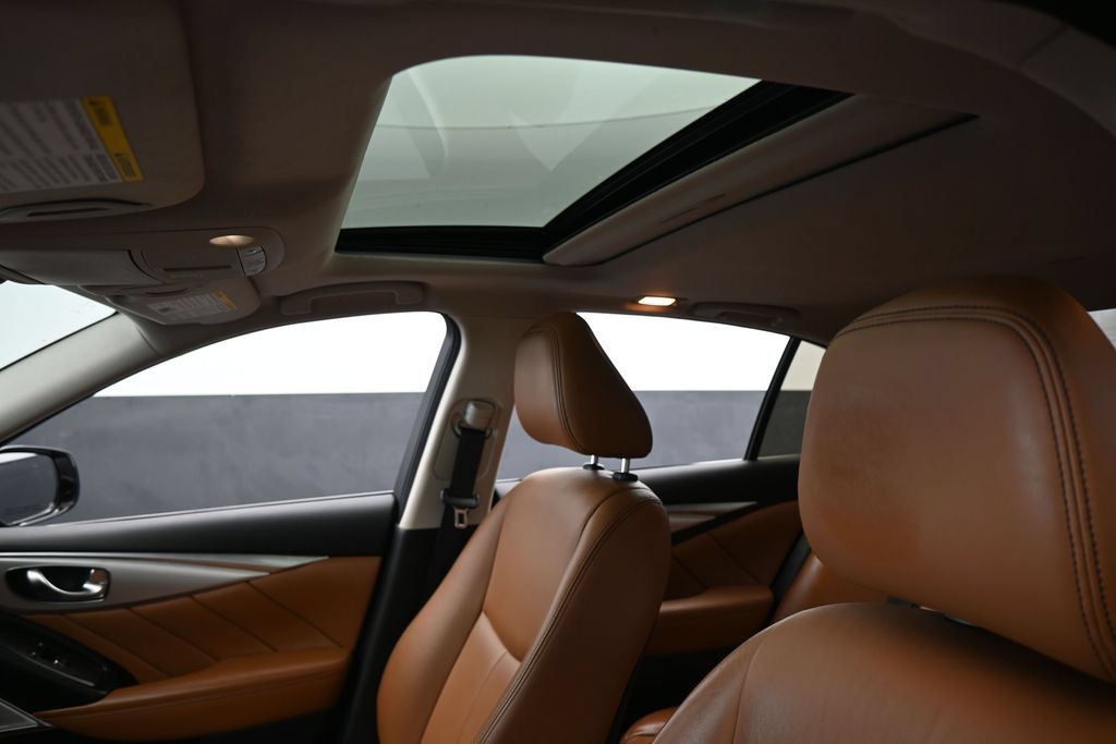 Used 2024 INFINITI Q50 Luxe w/ Cargo Package RWD image 11