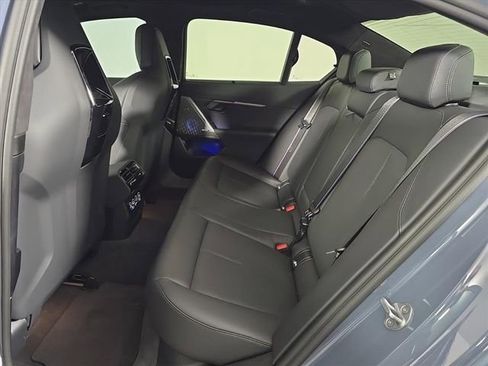 Used 2025 BMW M5 w/ Carbon Package image 14