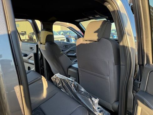 New 2026 Nissan Frontier SV image 19
