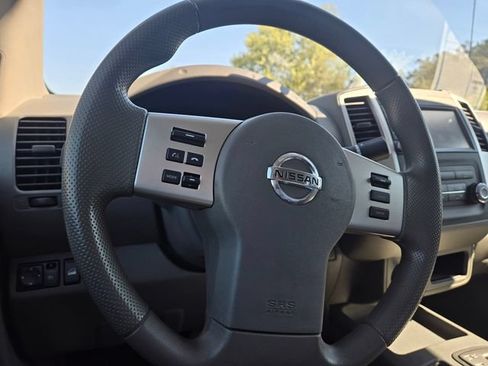 Used 2019 Nissan Frontier SV AWD/4WD image 29