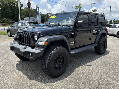 Used 2020 Jeep Wrangler Unlimited Sport S AWD/4WD image 7