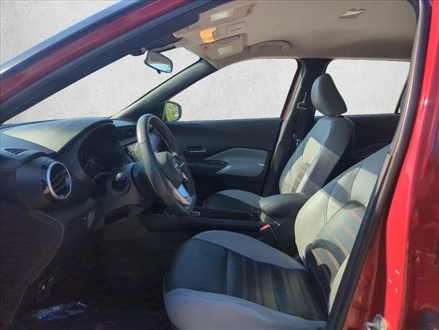 Used 2023 Nissan Kicks SR w/ SR Premium Package FWD image 16