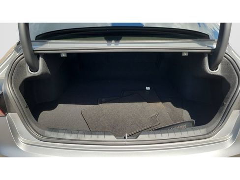 Used 2025 Kia K5 GT-Line w/ GT-Line Premium Package FWD image 9