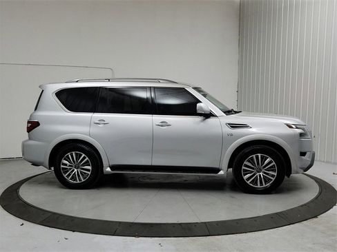 Used 2021 Nissan Armada SL w/ Captain's Chairs Package image 8
