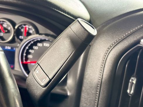 Used 2019 Chevrolet Silverado 1500 LTZ w/ LTZ Convenience Package image 18