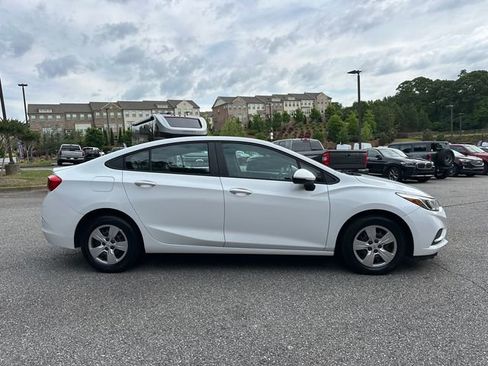 Used 2016 Chevrolet Cruze LS FWD image 8