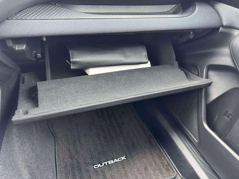 Certified 2021 Subaru Outback Premium image 25