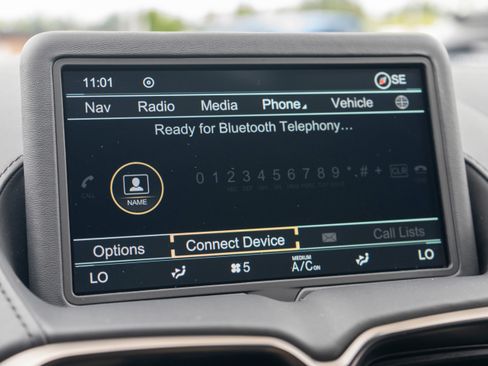 Used 2022 Aston Martin V8 Vantage Coupe image 20