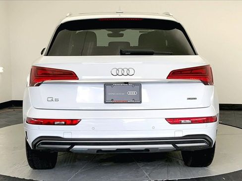 Certified 2023 Audi Q5 2.0T Premium Plus image 4