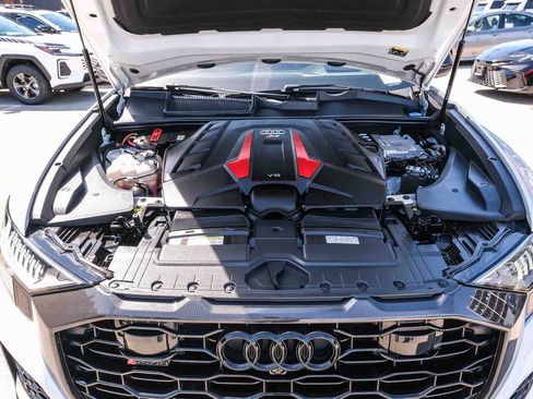 Used 2022 Audi RS Q8 w/ Carbon Optic Package AWD/4WD image 28