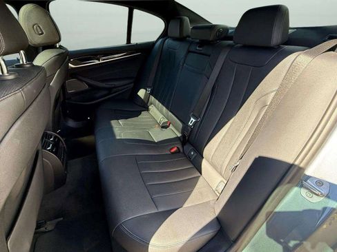 Used 2021 BMW 530i 530i w/ Premium Package image 15