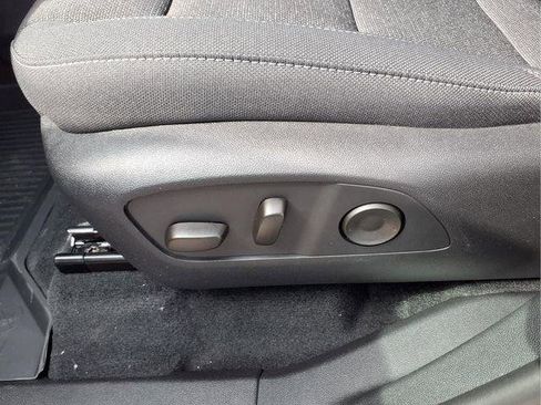 New 2026 Chevrolet Traverse LT w/ LPO, Floor Liner Package AWD/4WD image 16