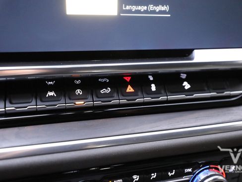 Used 2022 GMC Sierra 1500 SLT w/ X31 Off-Road Package image 24