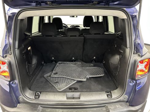 Used 2018 Jeep Renegade Altitude image 23