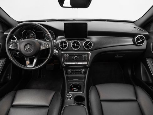 Used 2018 Mercedes-Benz GLA 250 4MATIC image 14
