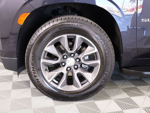 Used 2023 Chevrolet Suburban LT w/ Luxury Package image 20