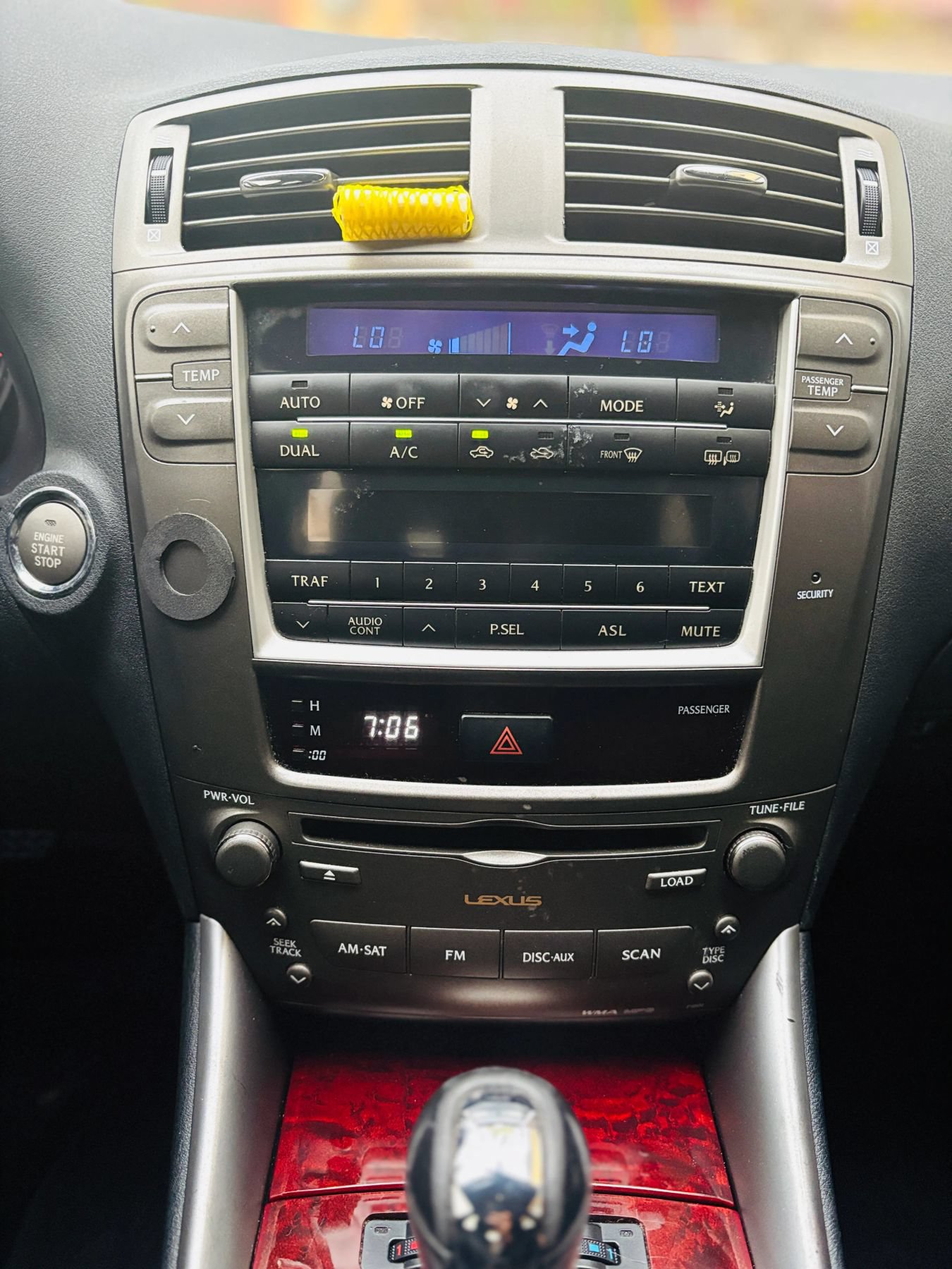 Used 2006 Lexus IS 250 AWD w/ Preferred Accessory Pkg image 7