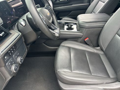 Used 2025 Chevrolet Tahoe LT AWD/4WD image 27
