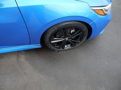 Used 2021 Nissan Sentra SR w/ SR Premium Package image 34