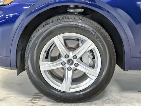 Used 2023 Audi Q5 Premium w/ Convenience Package image 25