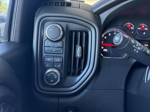 Used 2024 GMC Sierra 2500 Pro w/ 1SA Pro Safety Plus Package AWD/4WD image 17