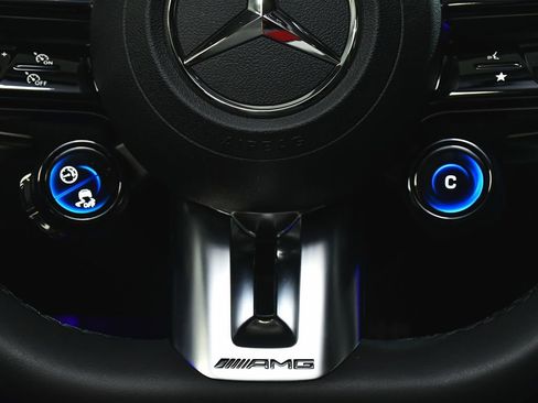 Used 2025 Mercedes-Benz GLC 63 AMG S image 41