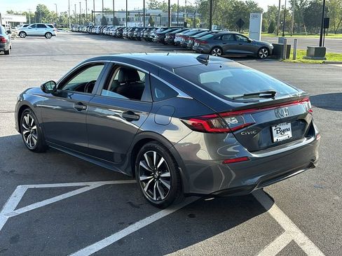 Used 2023 Honda Civic EX-L image 3