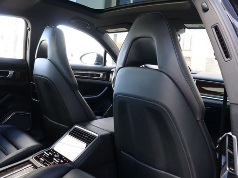 Used 2017 Porsche Panamera 4S w/ Sport Chrono Package image 47