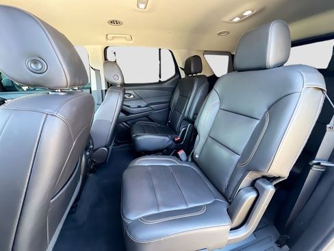 Used 2020 Chevrolet Traverse LT AWD/4WD image 23