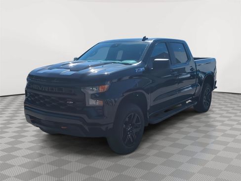 Used 2024 Chevrolet Silverado 1500 Custom Trail Boss AWD/4WD image 1