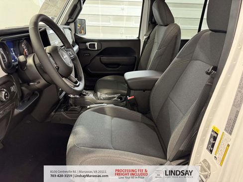 New 2026 Jeep Gladiator Sport image 18