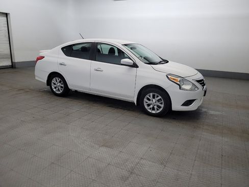 Used 2019 Nissan Versa SV w/ SV Special Edition Package FWD image 11