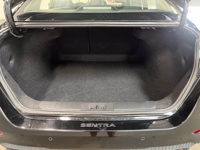 Used 2022 Nissan Sentra SV FWD image 17